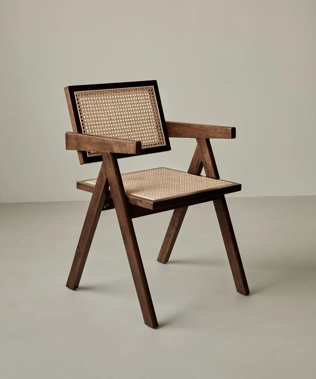 Chaise de salle à manger en bois et rotin avec accoudoirs Chiara Arms