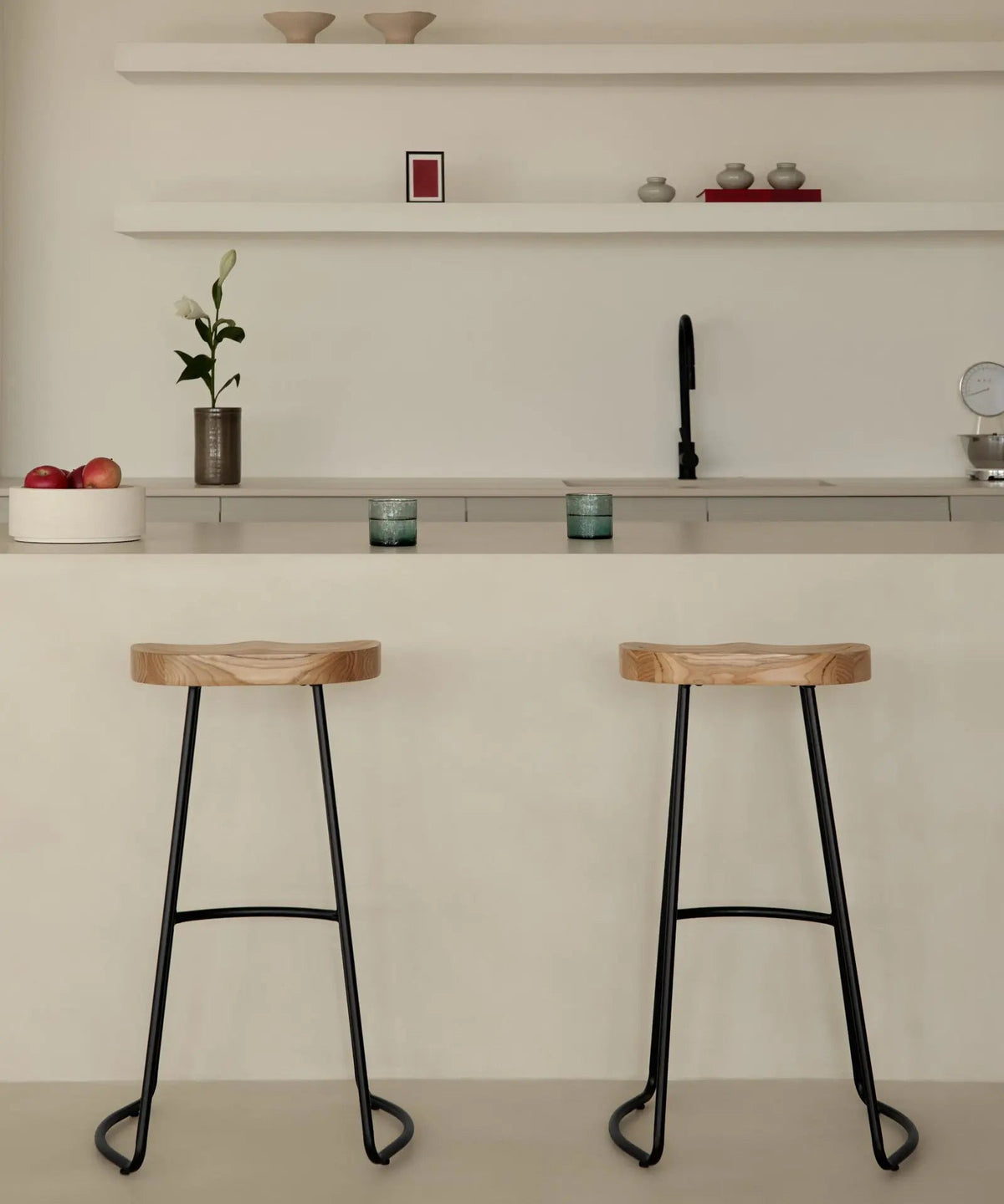 Tabouret haut réglable en acier et bois Mel