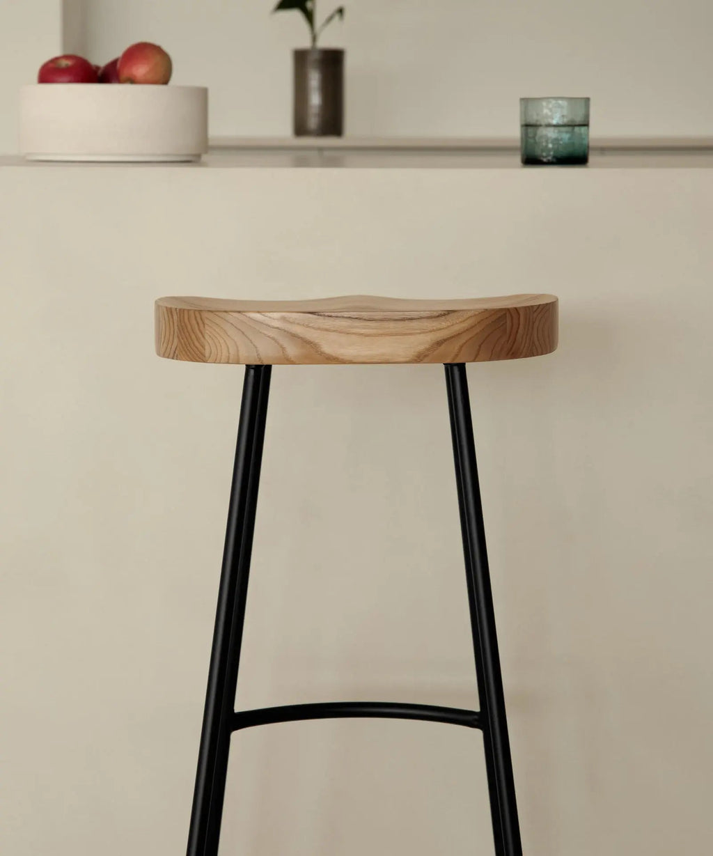 Tabouret haut réglable en acier et bois Mel