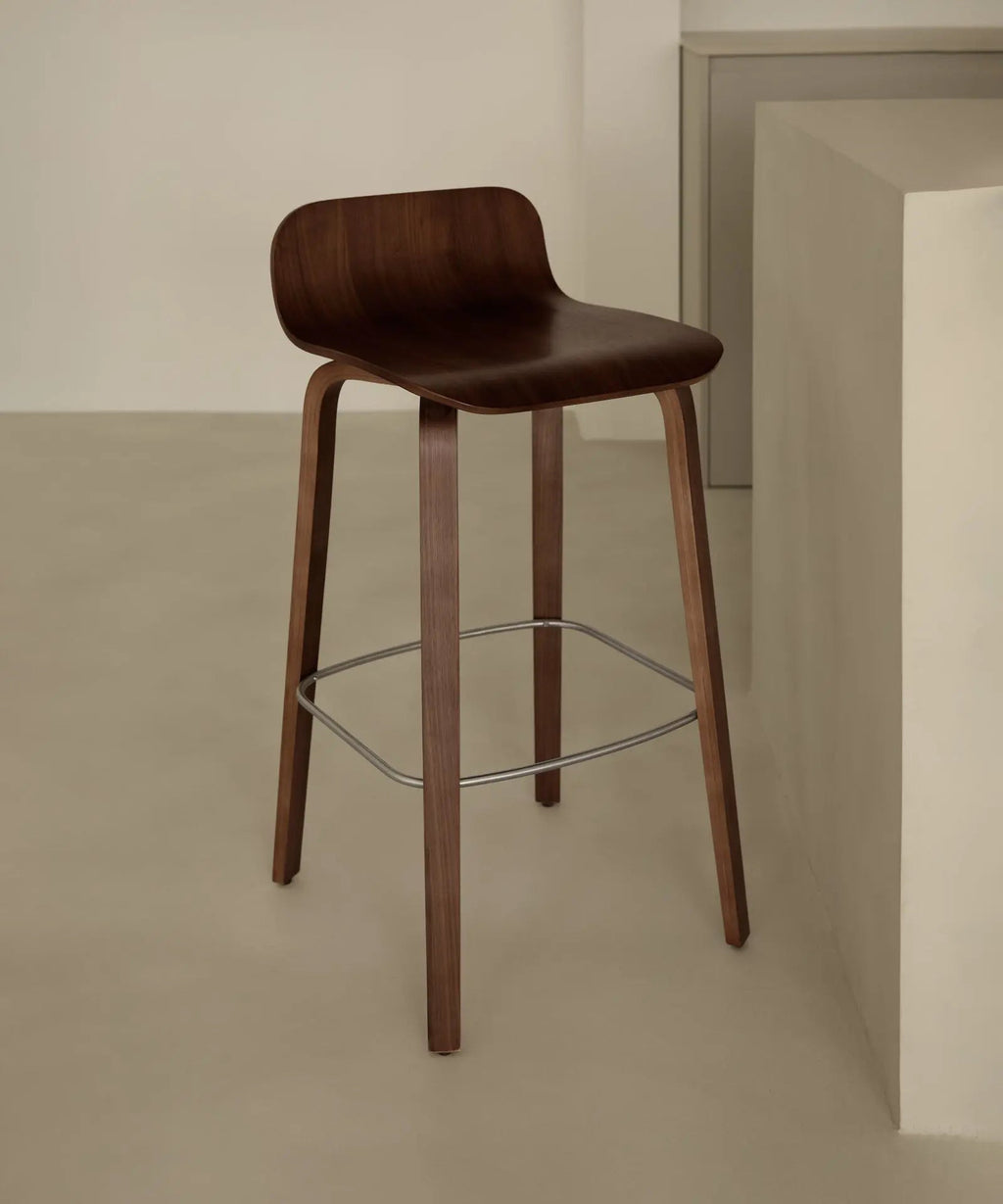 Tabouret en bois Eira