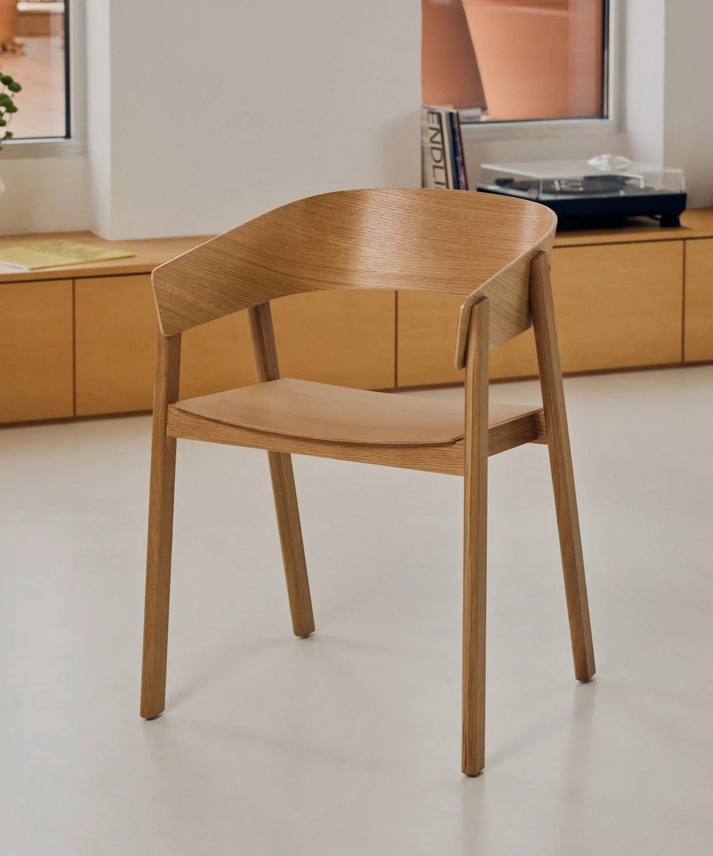 Chaise de salle à manger en bois avec accoudoirs Isabella
