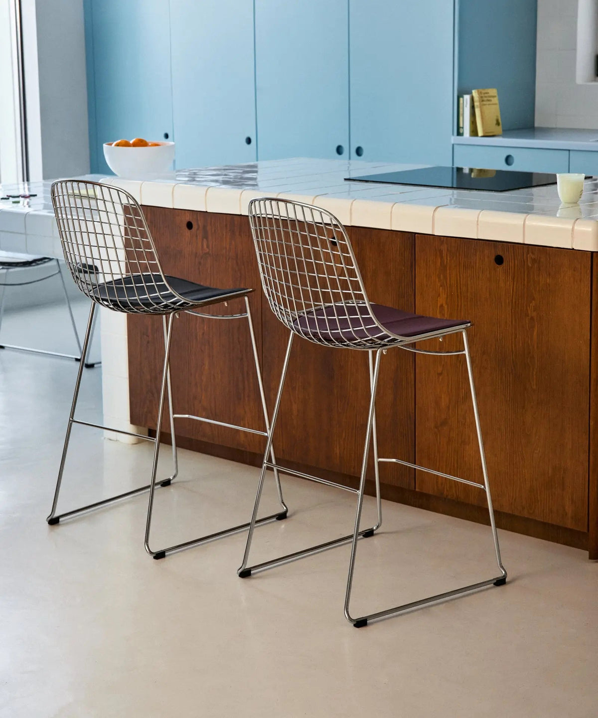 Tabouret haut en métal Roma