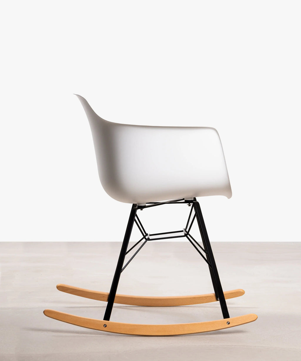 Fauteuil à bascule en polypropylène et bois Elon Arms - Balançoire