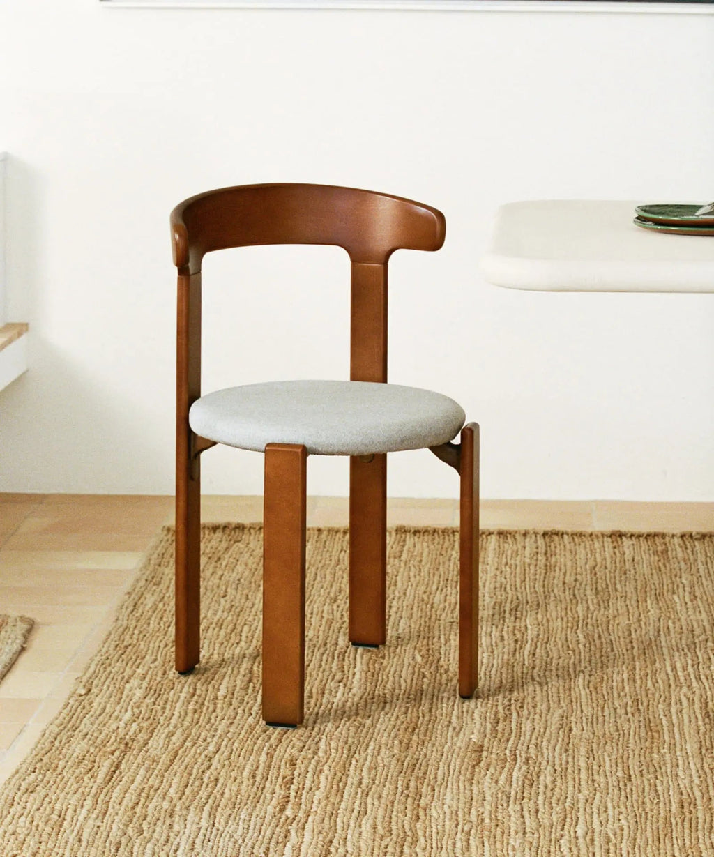 Chaise de salle à manger en bois rembourrée Grim
