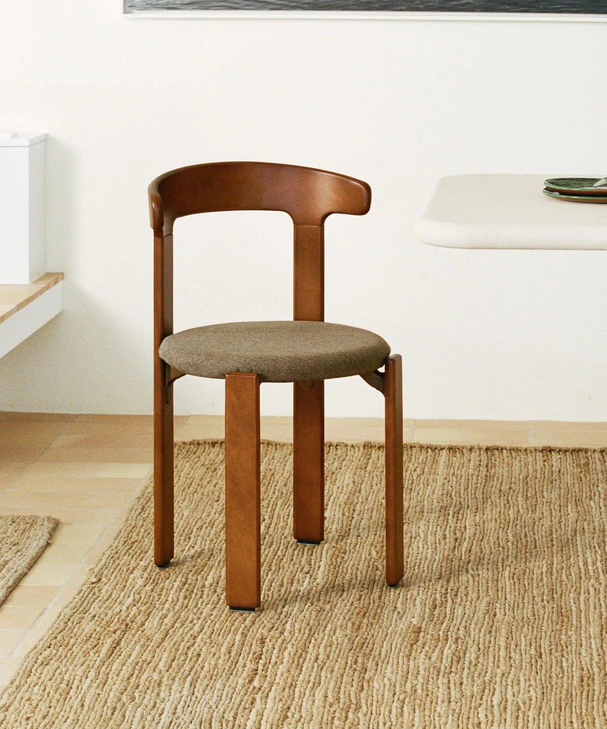 Chaise de salle à manger en bois rembourrée Grim