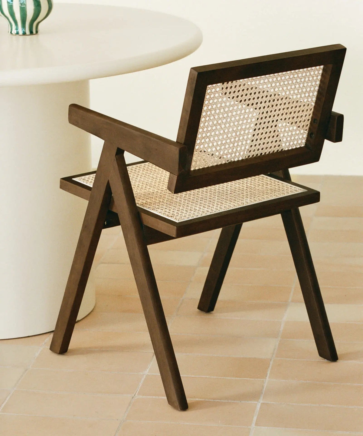 Chaise de salle à manger en bois et rotin avec accoudoirs Chiara Arms