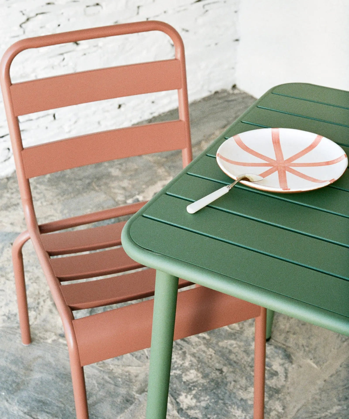 Table d'extérieur carrée en métal Brisa (70x70 cm)