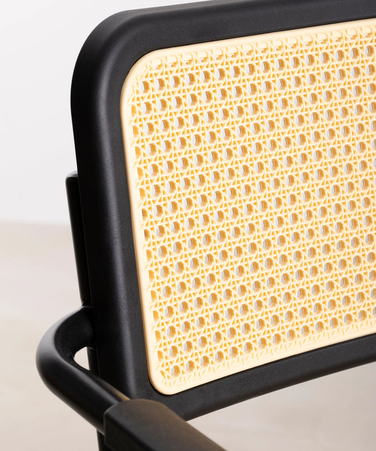 Chaise de bureau en plastique et rotin Candela Arms