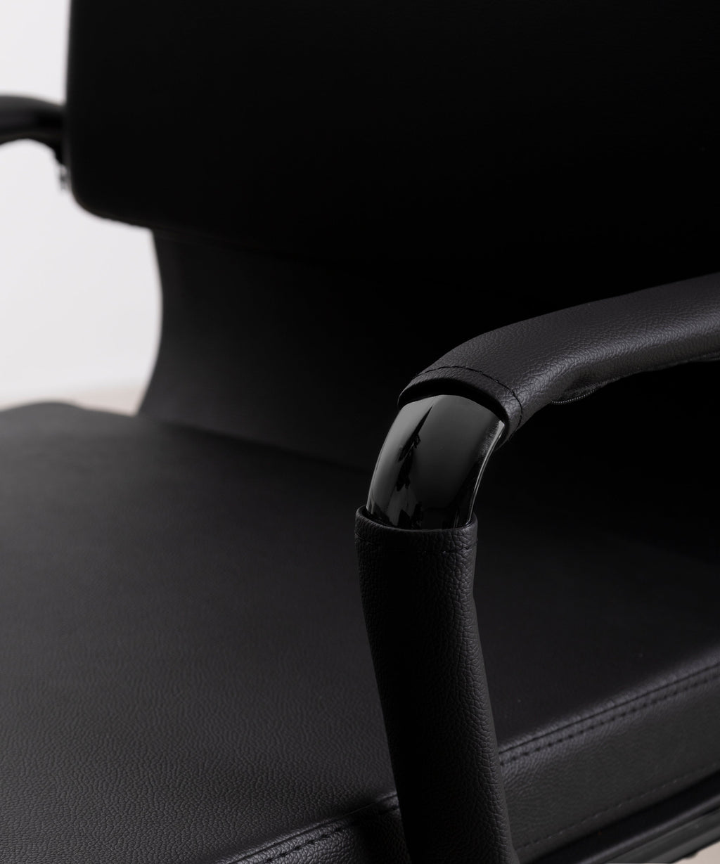 Chaise de bureau en similicuir Belmont Low Back - Black Edition