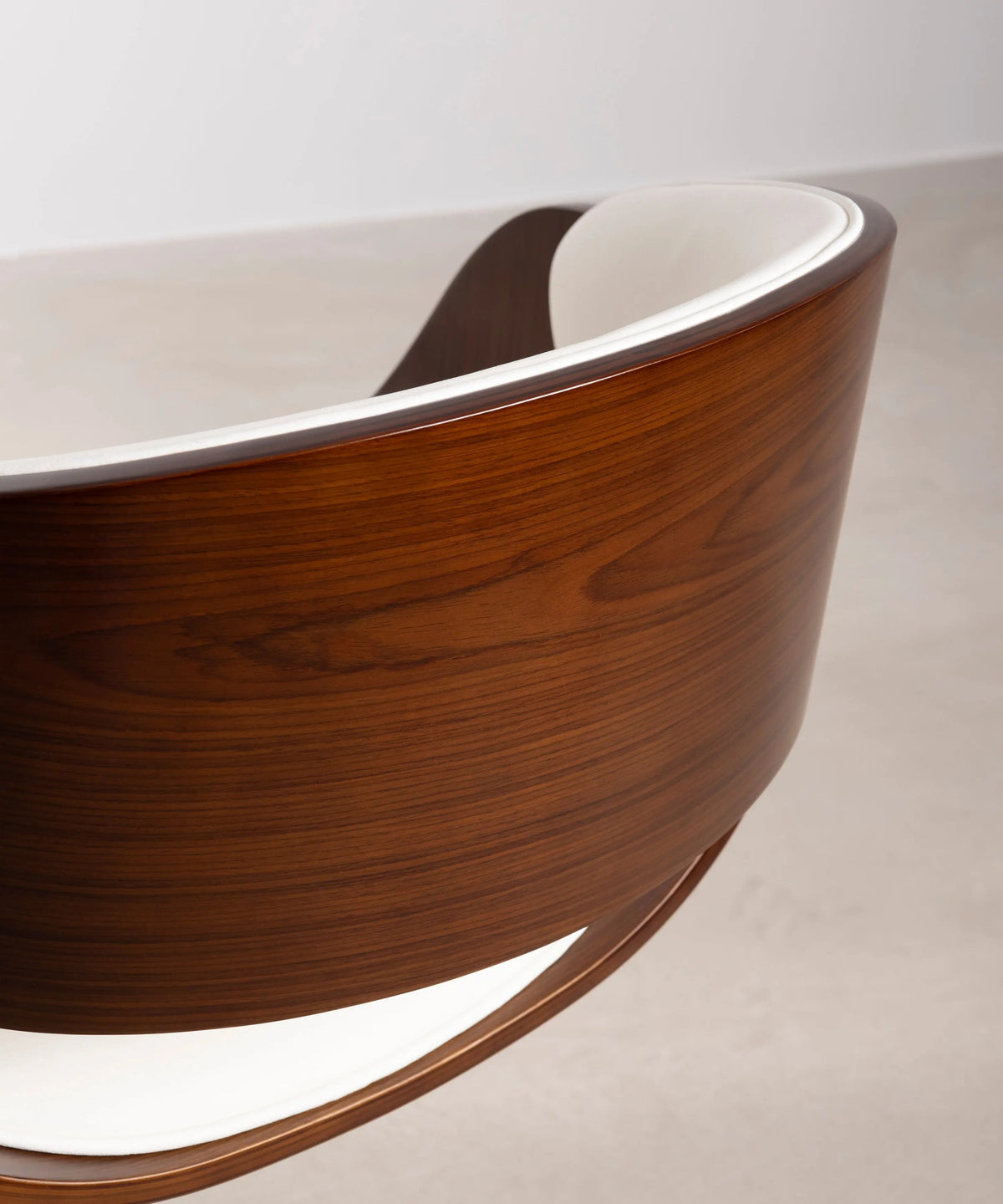 Chaise de Bureau en Similicuir et Bois Debbie