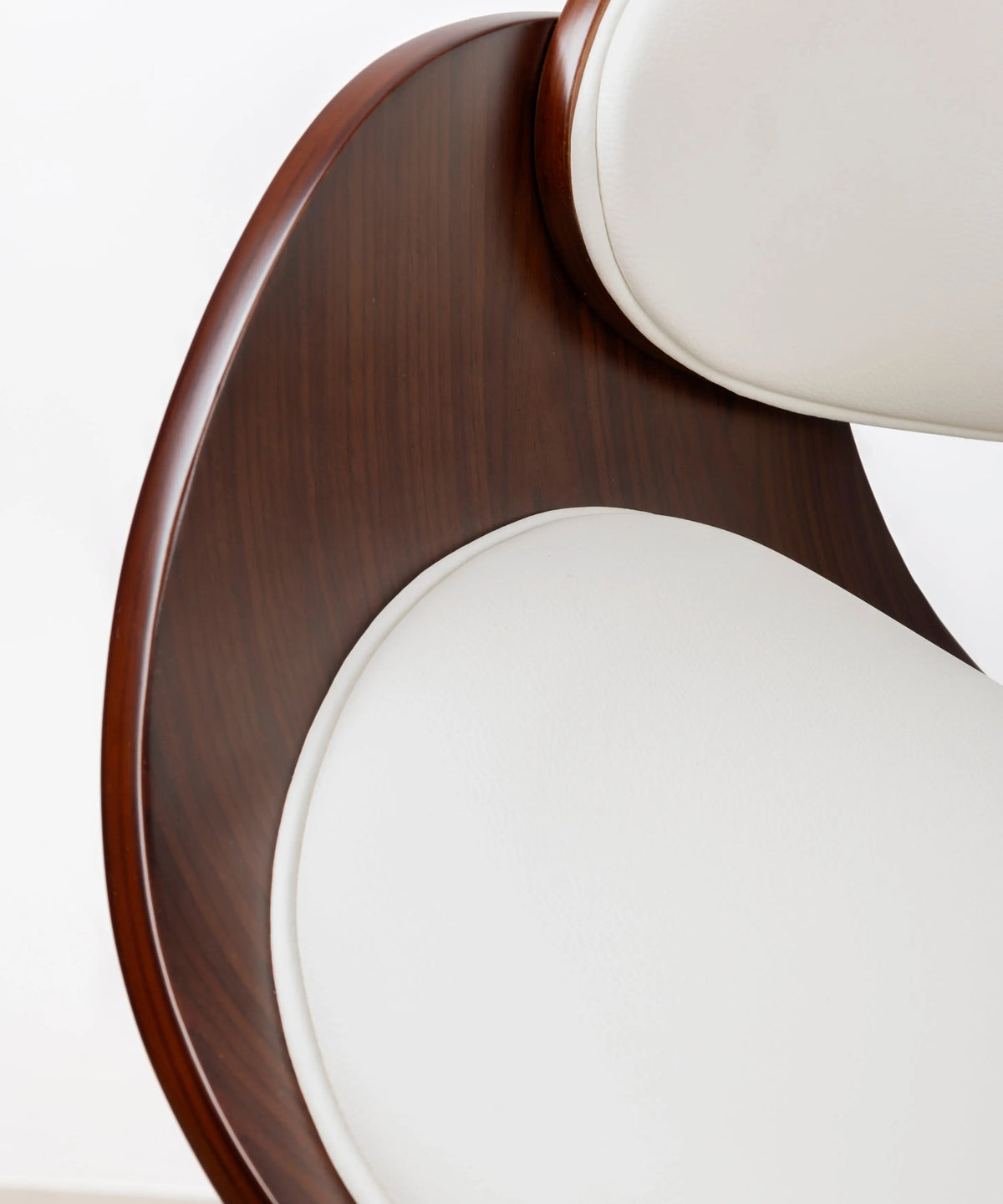 Tabouret réglable en bois et similicuir Debbie