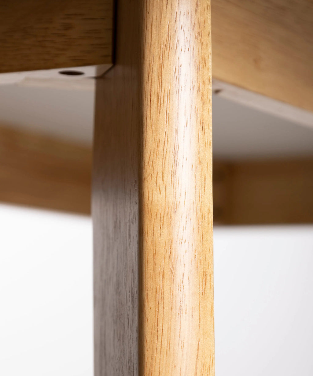 Table à manger ovale en bois Elia (150x90 cm)