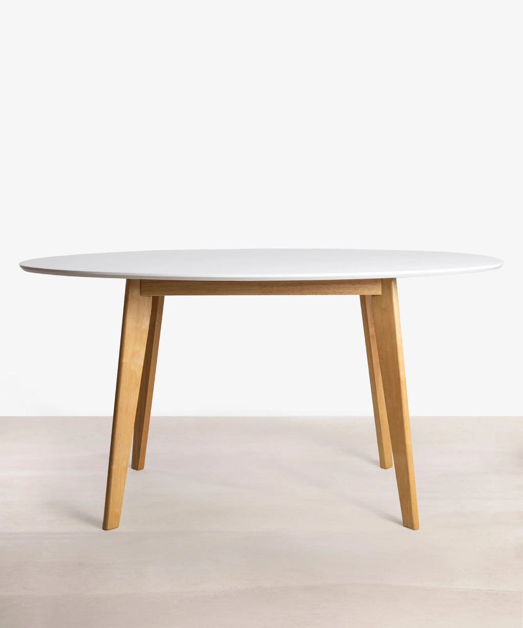 Table à manger ovale en bois Elia (150x90 cm)