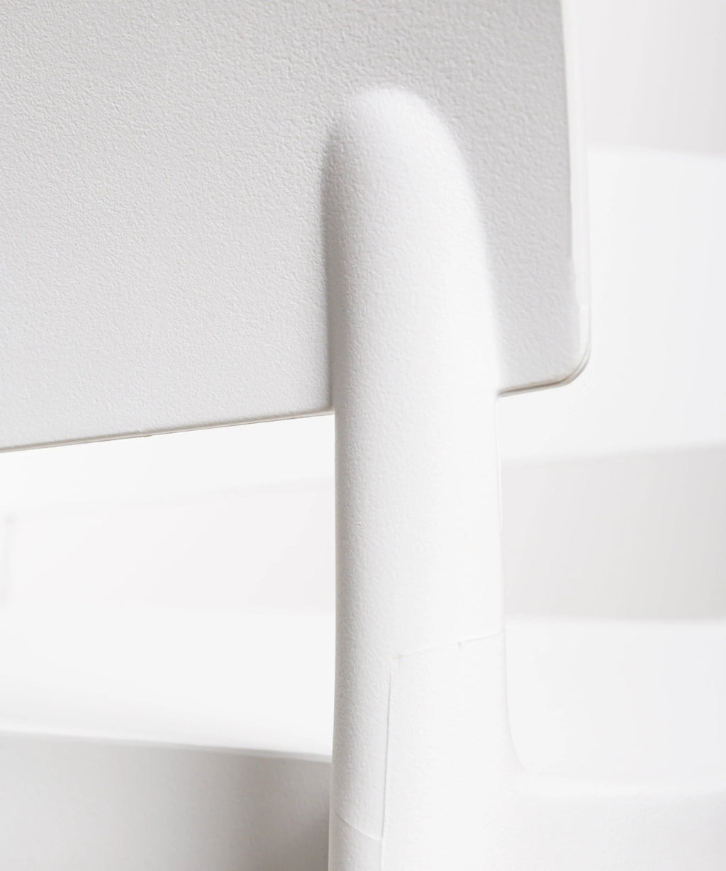 Chaise empilable en polypropylène avec accoudoirs Liam