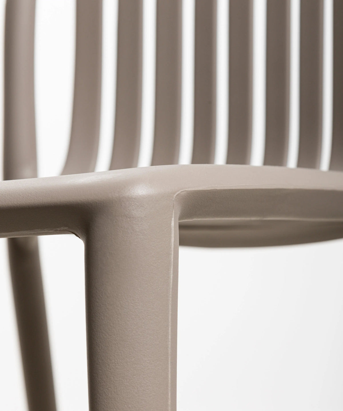 Chaise de salle à manger en polypropylène Kora Arms