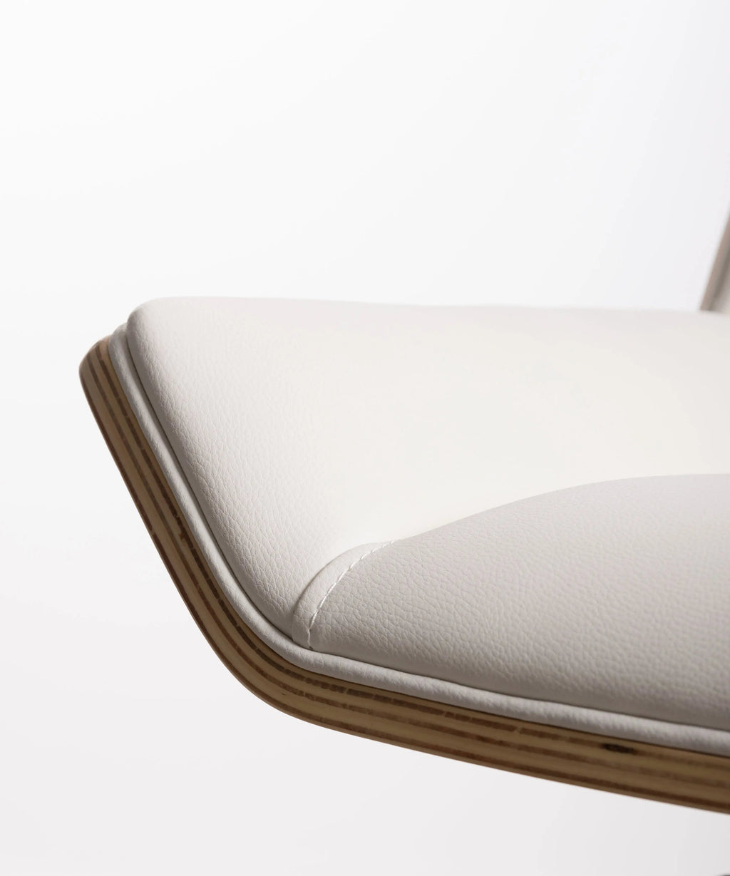 Chaise de Bureau en Similicuir et Bois Lyssa