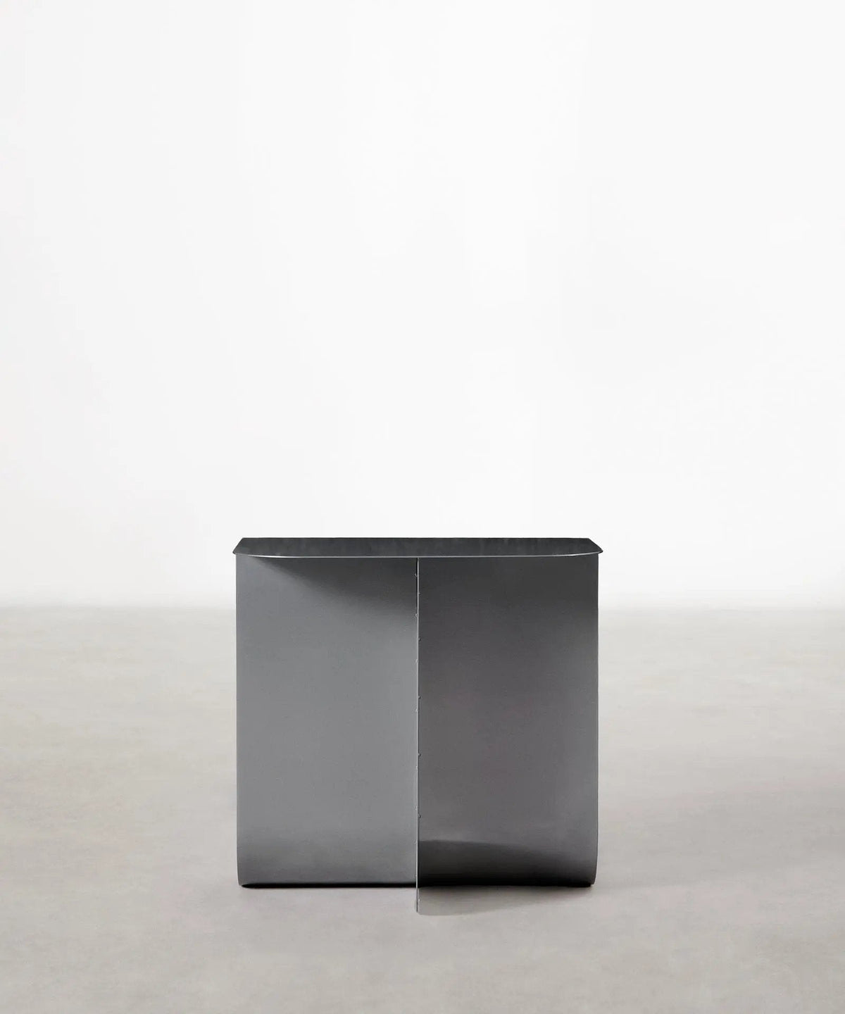 Table d’appoint en métal Dama (40x30x40 cm)