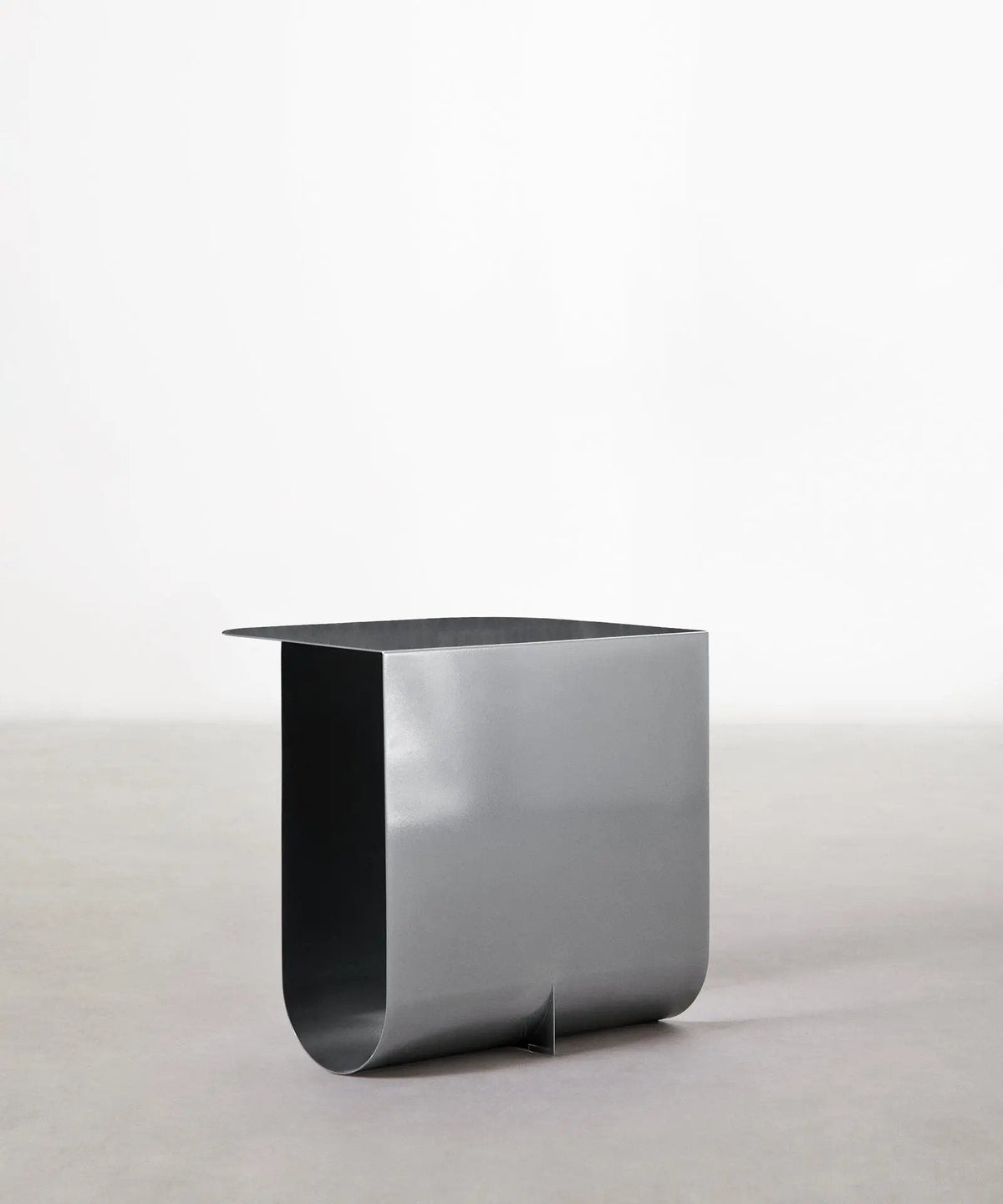 Table d’appoint en métal Dama (40x30x40 cm)