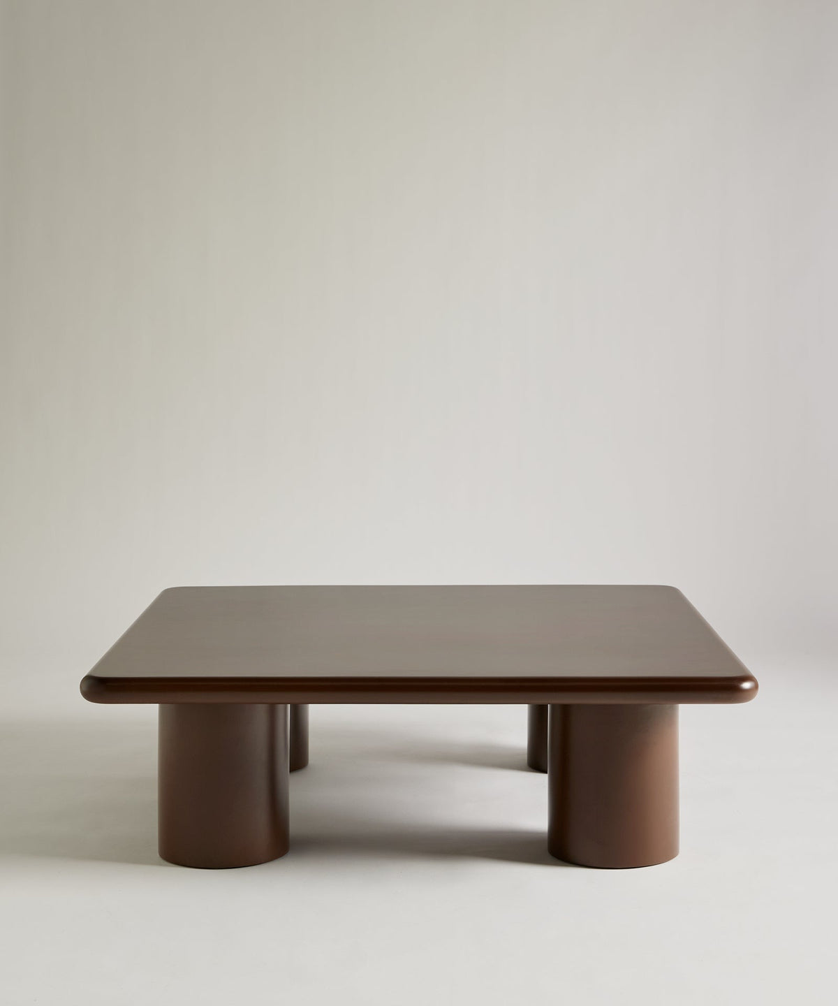 Table Basse en Bois Laqué Dive (100x100 cm)