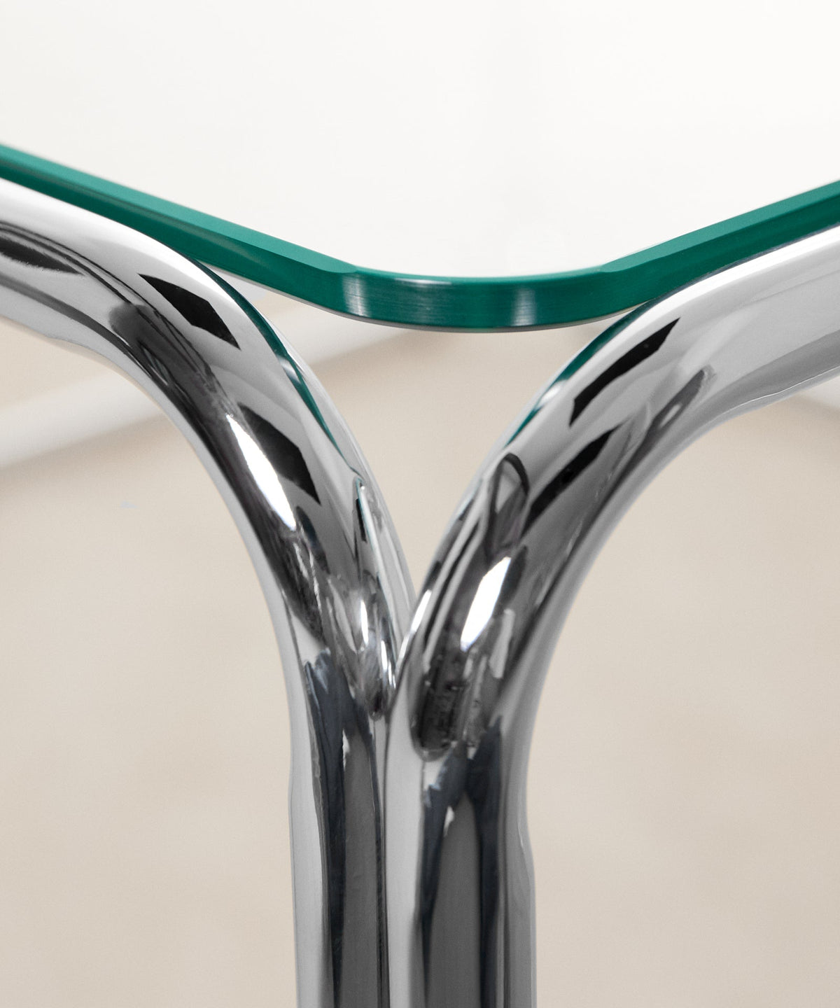 Table basse carrée en métal et verre trempé Cos (80 x 80 cm)