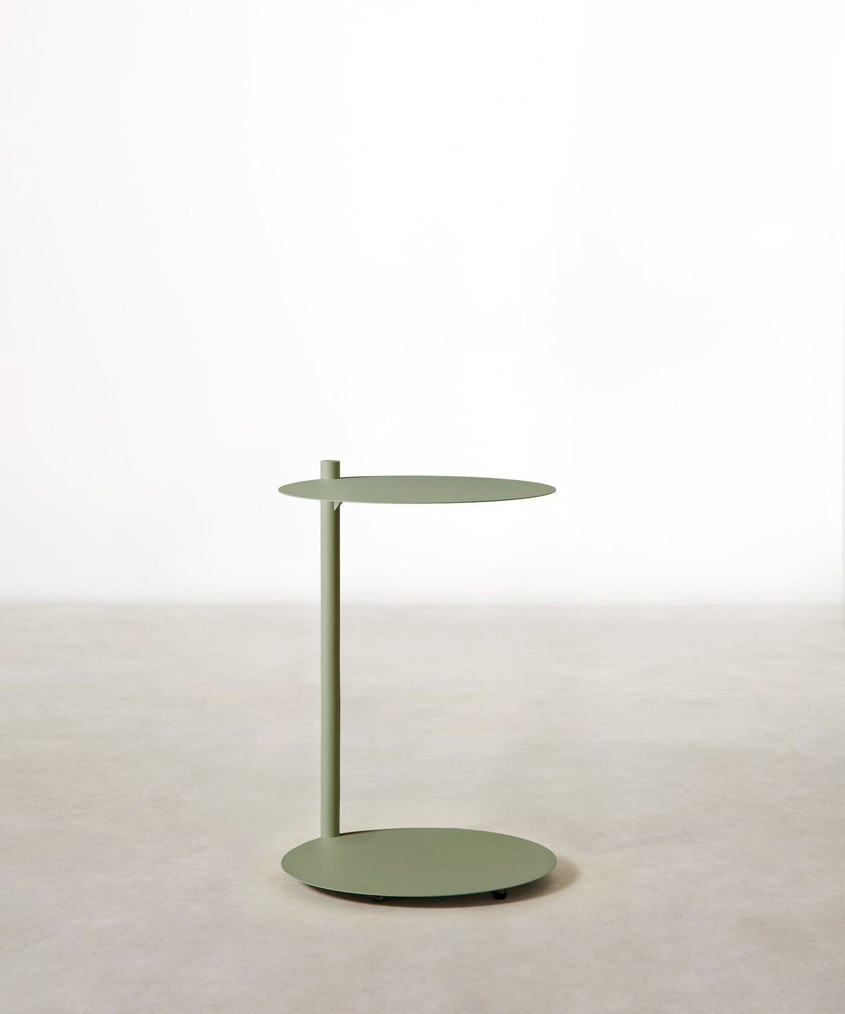 Table d'appoint en métal Simon