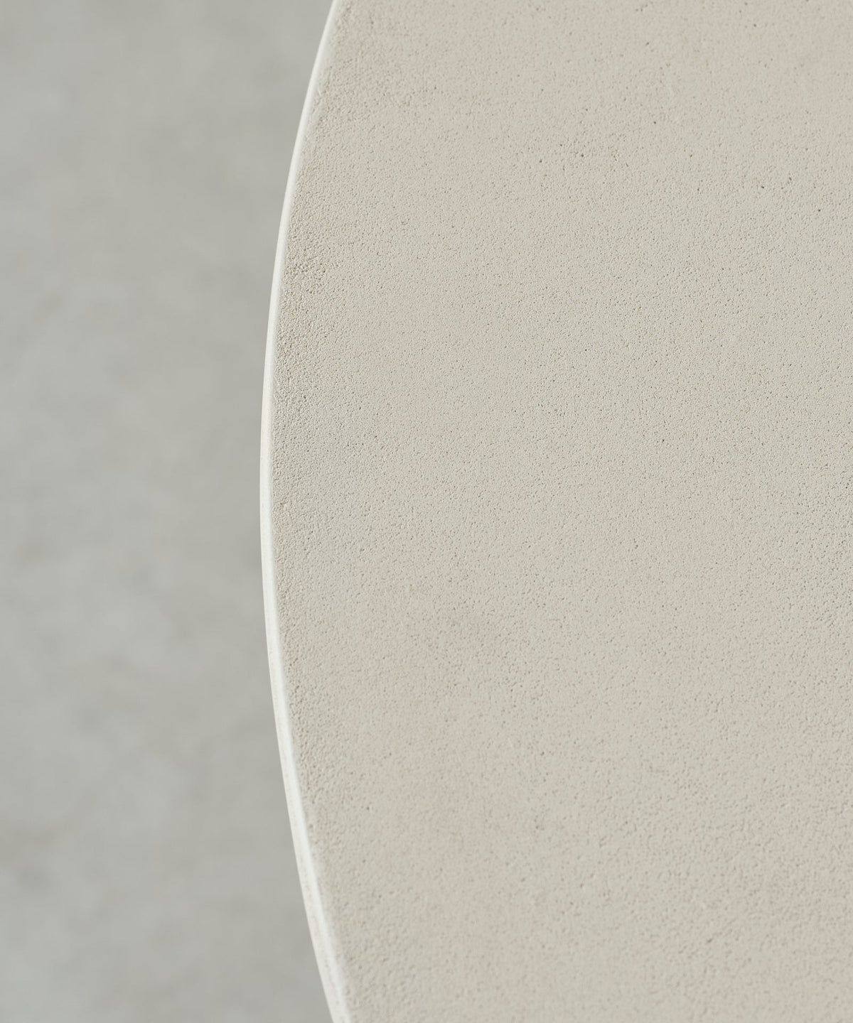 Table à manger ronde en microciment Ethel (120 cm)