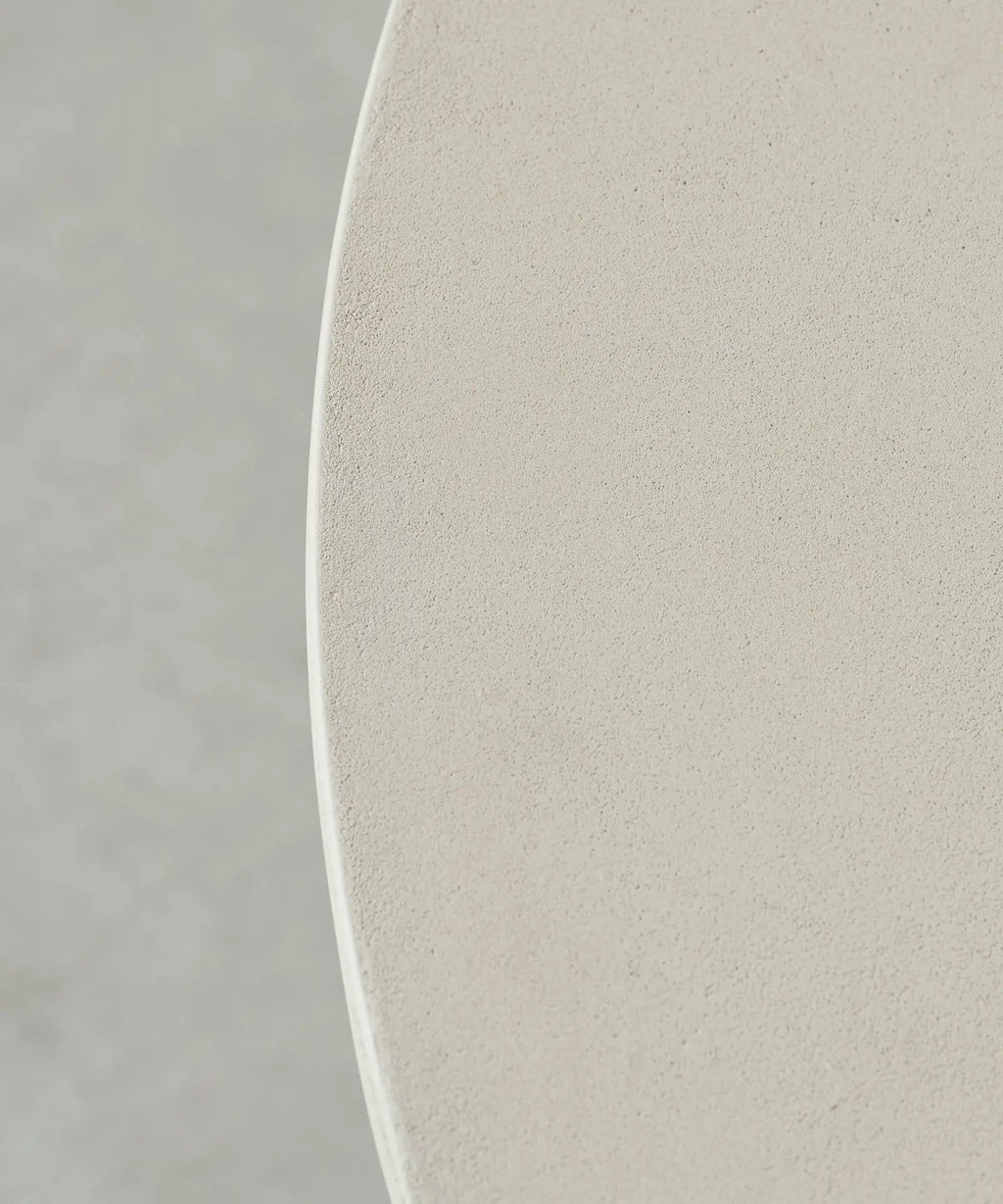 Table à manger ronde en microciment Ethel (120 cm)