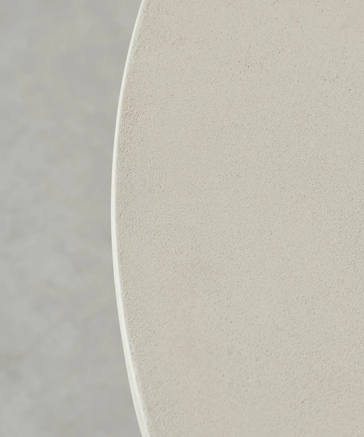 Table à manger ronde en microciment Ethel (120 cm)