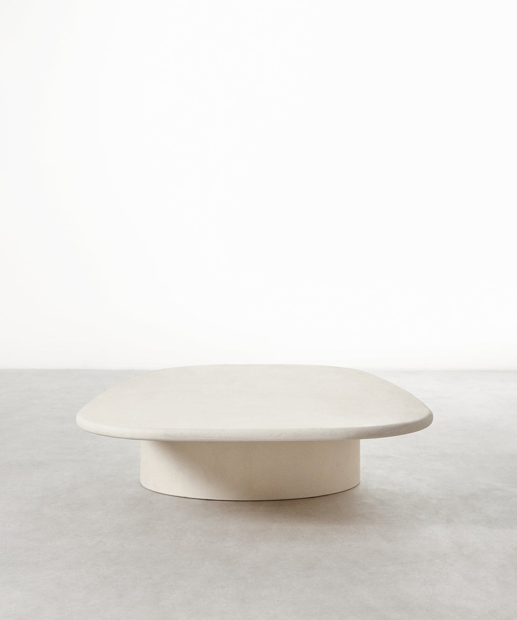 Table basse allongée en microciment Lira (135 cm)