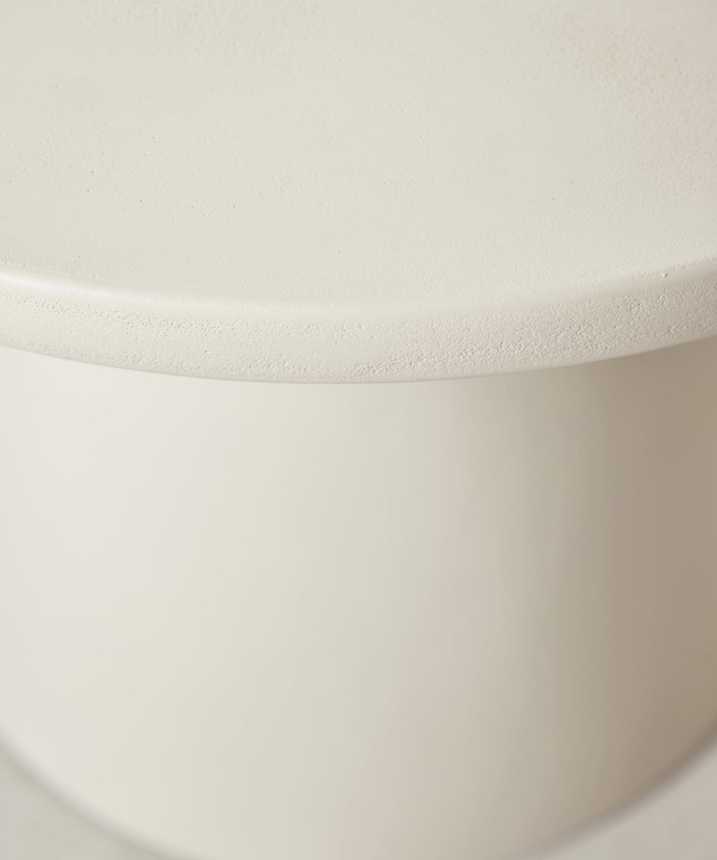 Table d'appoint ronde en microciment Eren (60 cm)