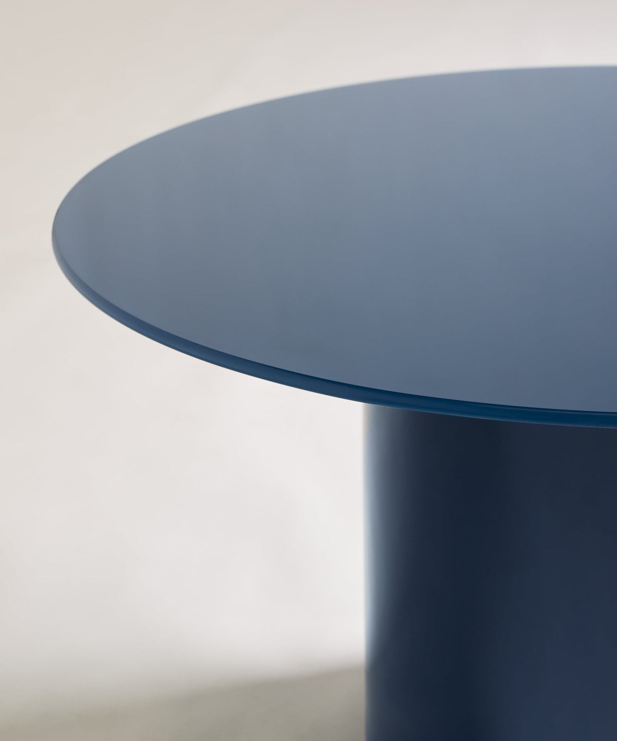 Table Basse en Acier Laqué Mellow (80 cm)