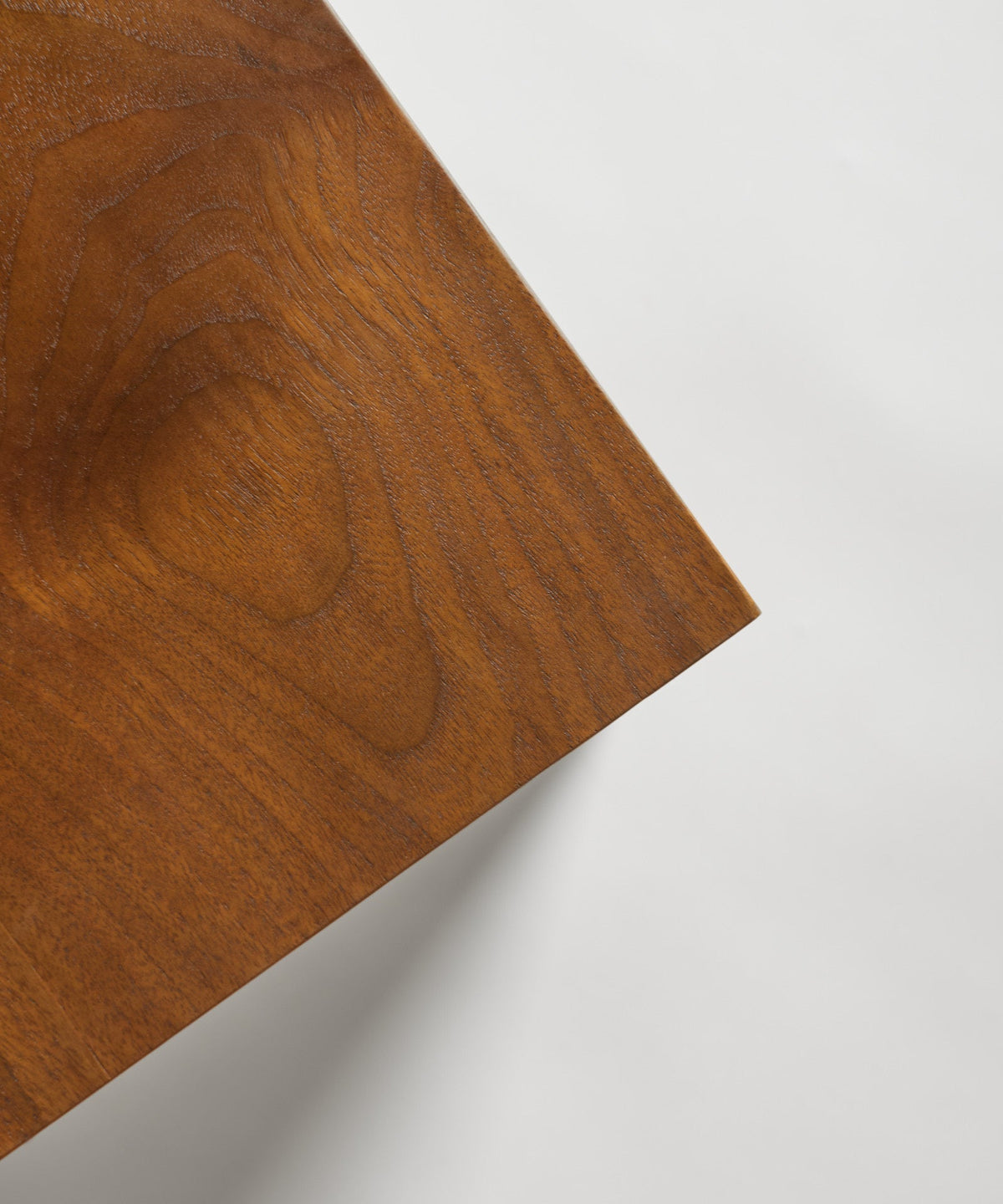 Table Basse en Bois Finition Noyer Lior