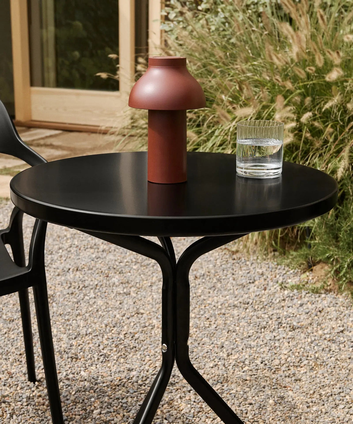 Table d'extérieur ronde en métal Numa (60 x 67 cm)