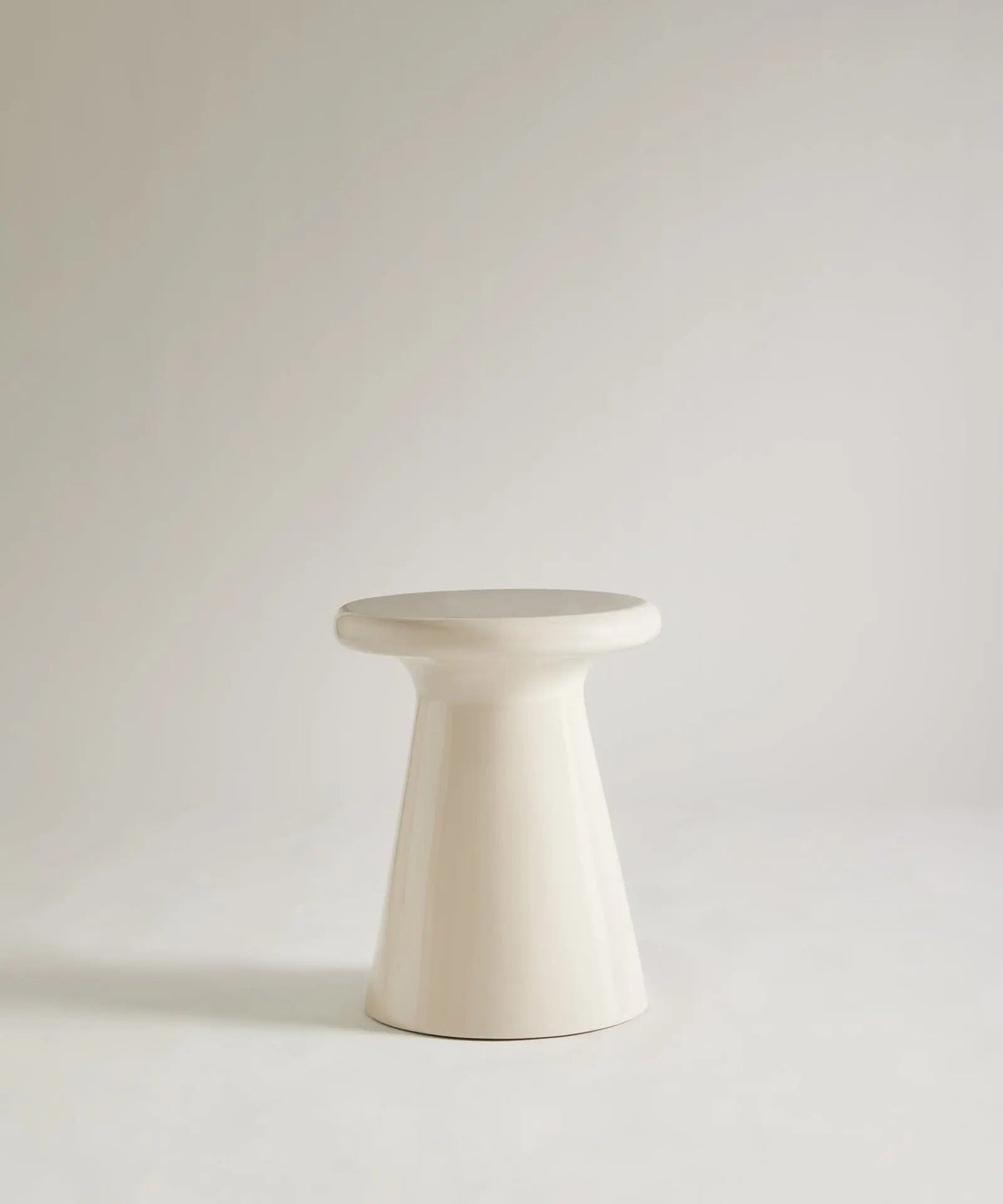 Table d'appoint en bois Tofie (40x51 cm)