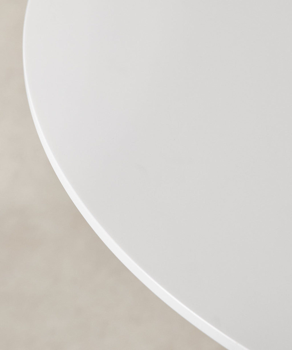Table ronde en métal et fibre de verre Tulia (100 cm)