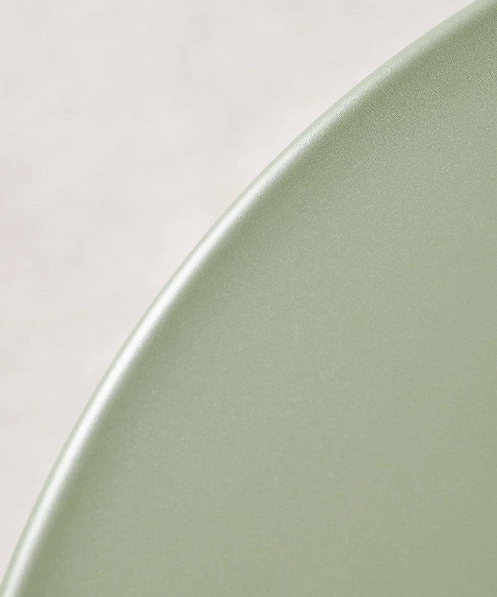 Table ronde Tulia en métal et fibre de verre (80 cm)
