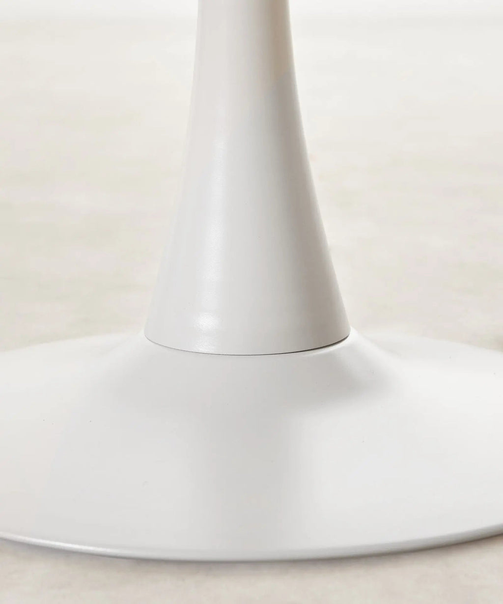 Table ronde Tulia en métal et fibre de verre (80 cm)