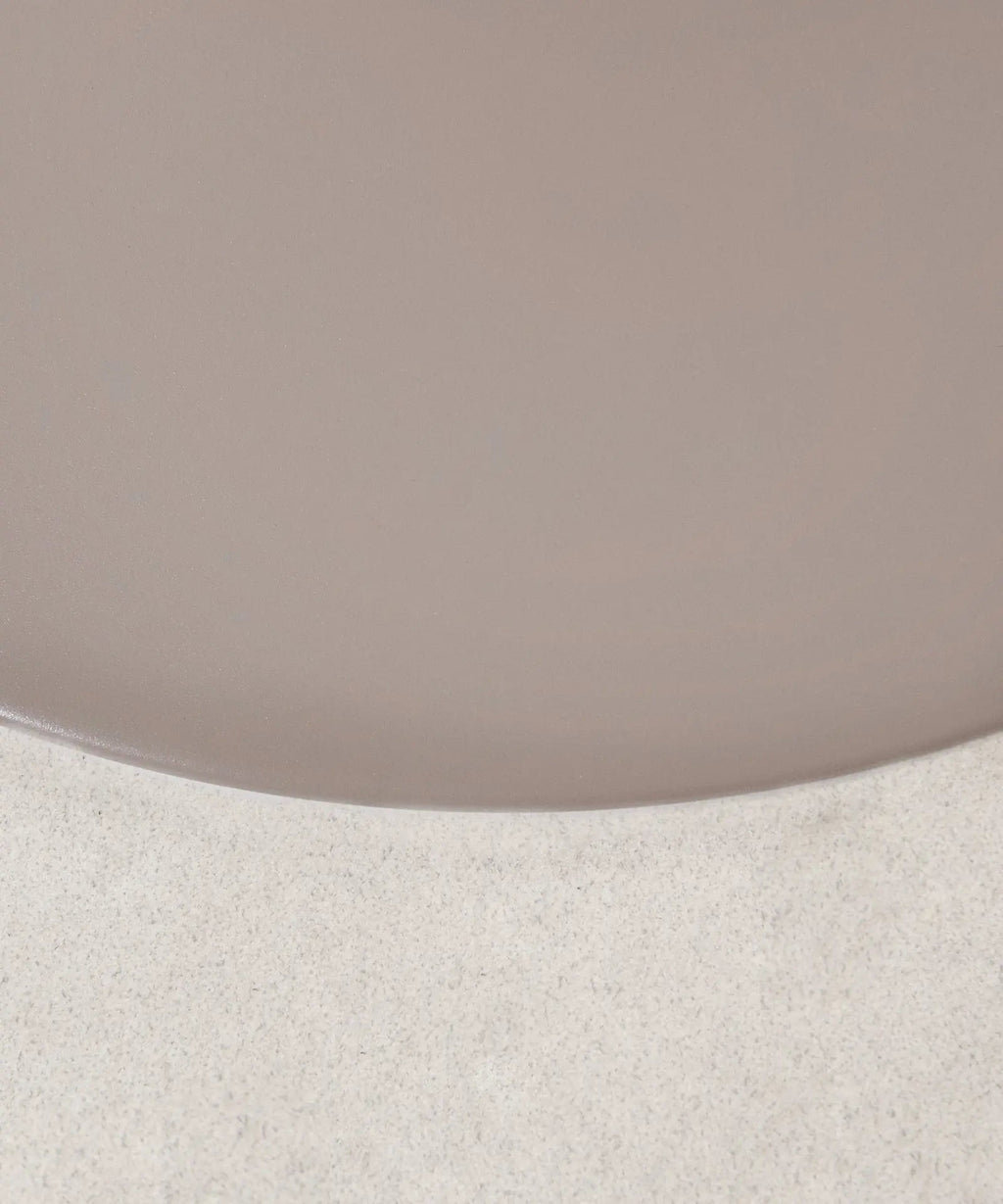 Table ronde Tulia en métal et fibre de verre (80 cm)