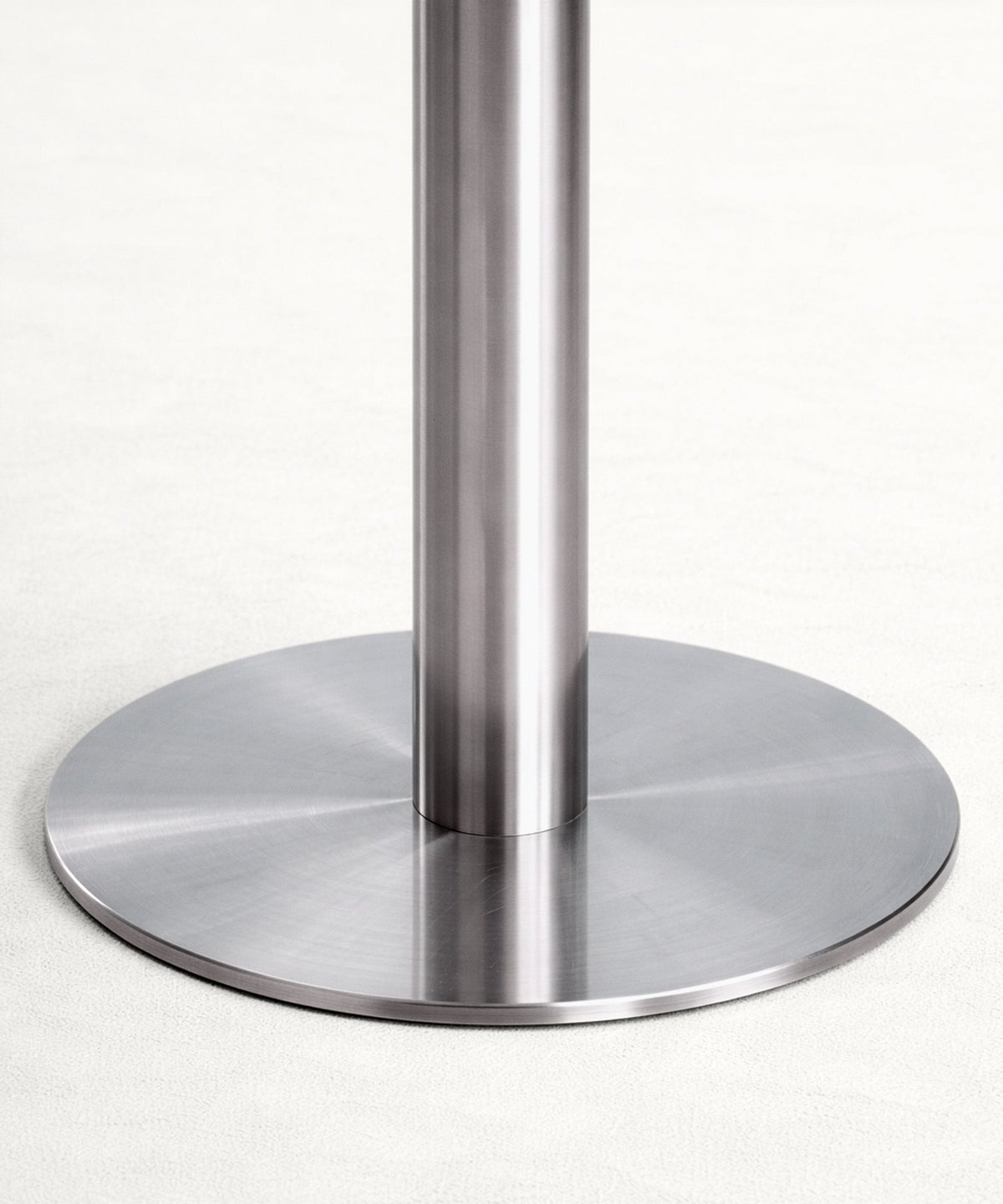Table d'extérieur ronde en métal Fade (Ø70 cm)