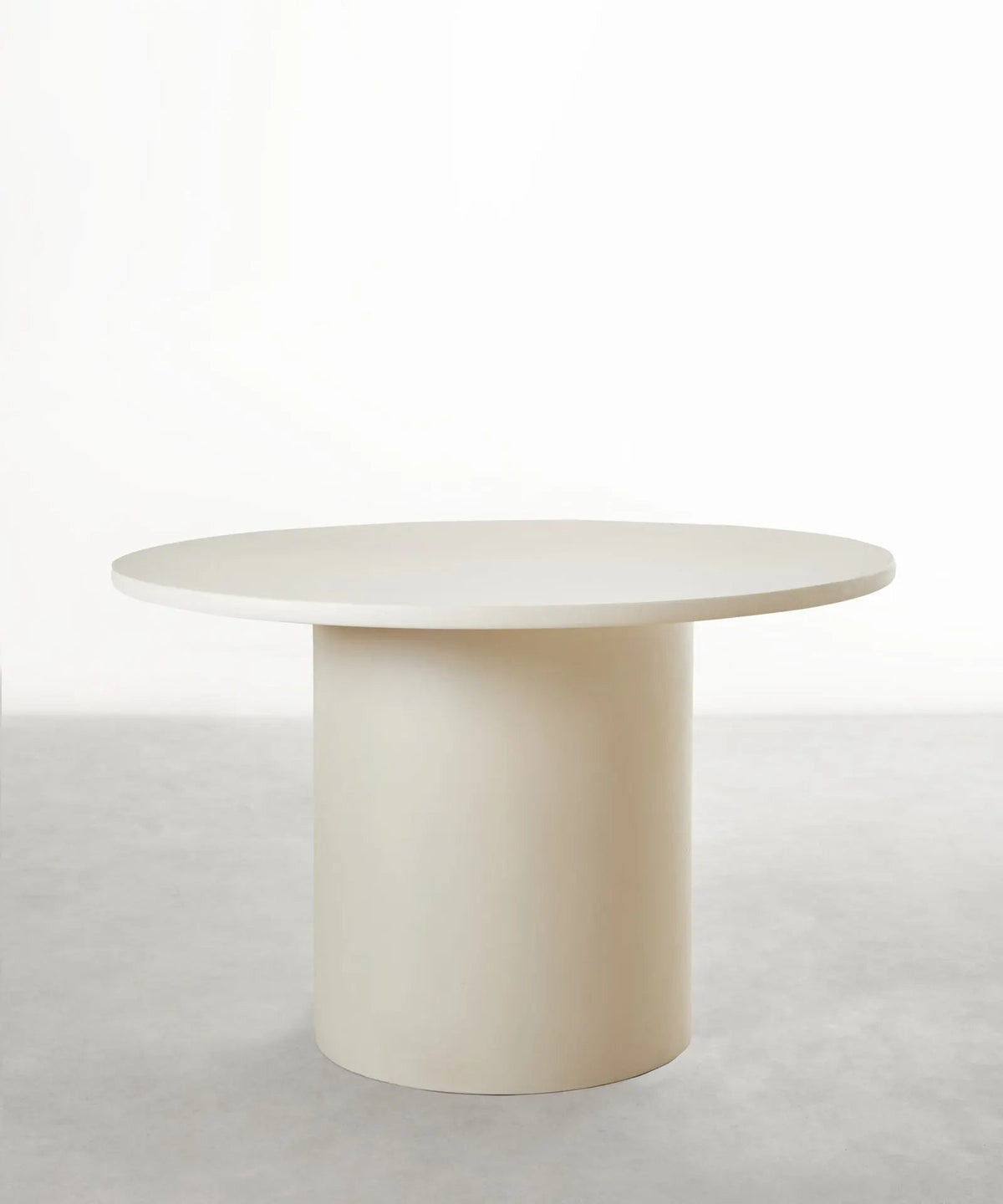 Table à manger ronde en microciment Ethel (120 cm)