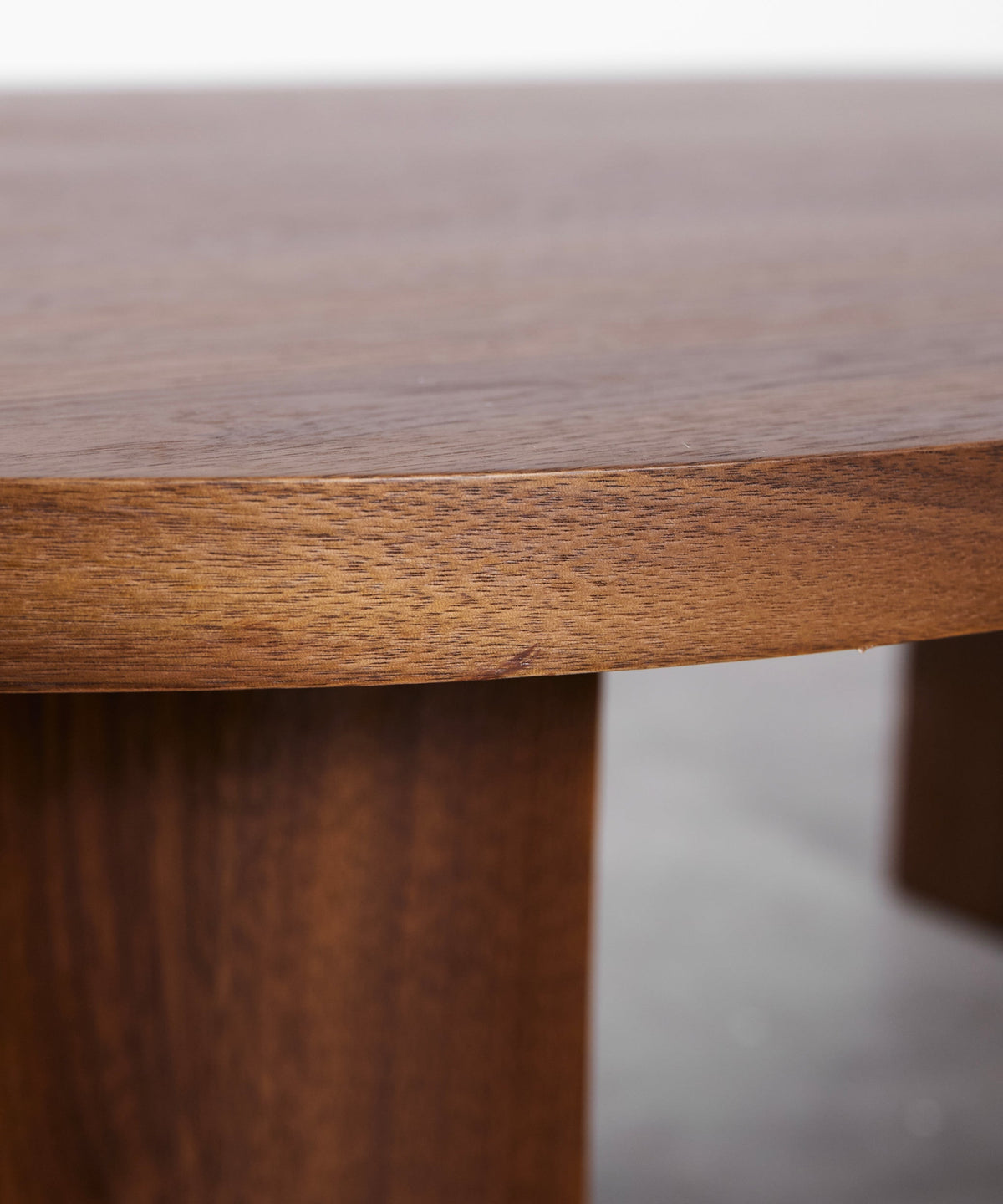 Table basse ovale en bois Lily (120 cm)