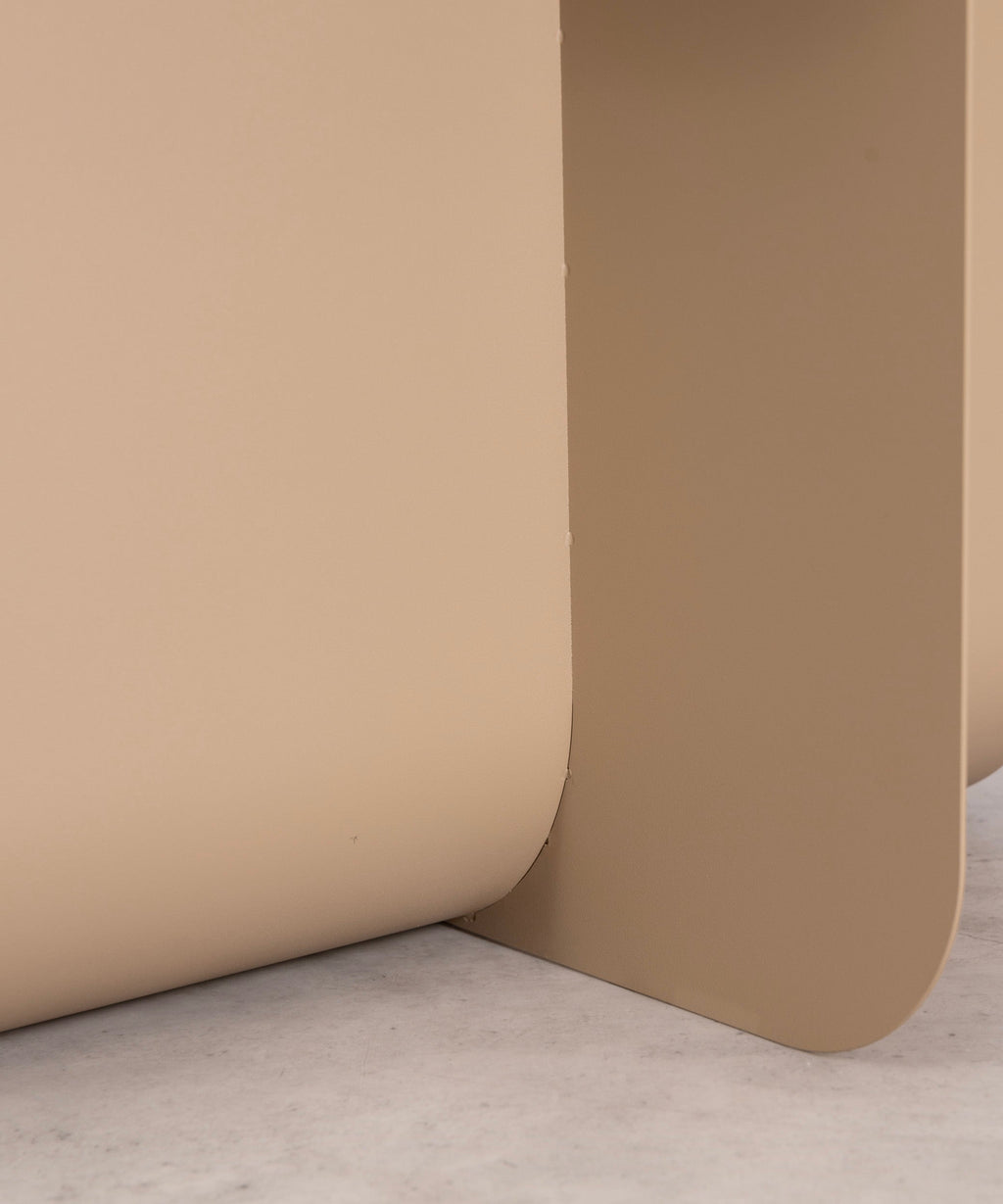 Table d’appoint en métal Dama (40x30x40 cm)