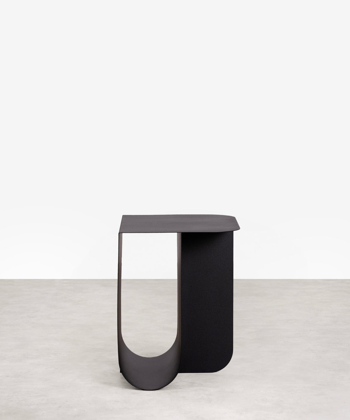 Table d’appoint en métal Dama (40x30x40 cm)