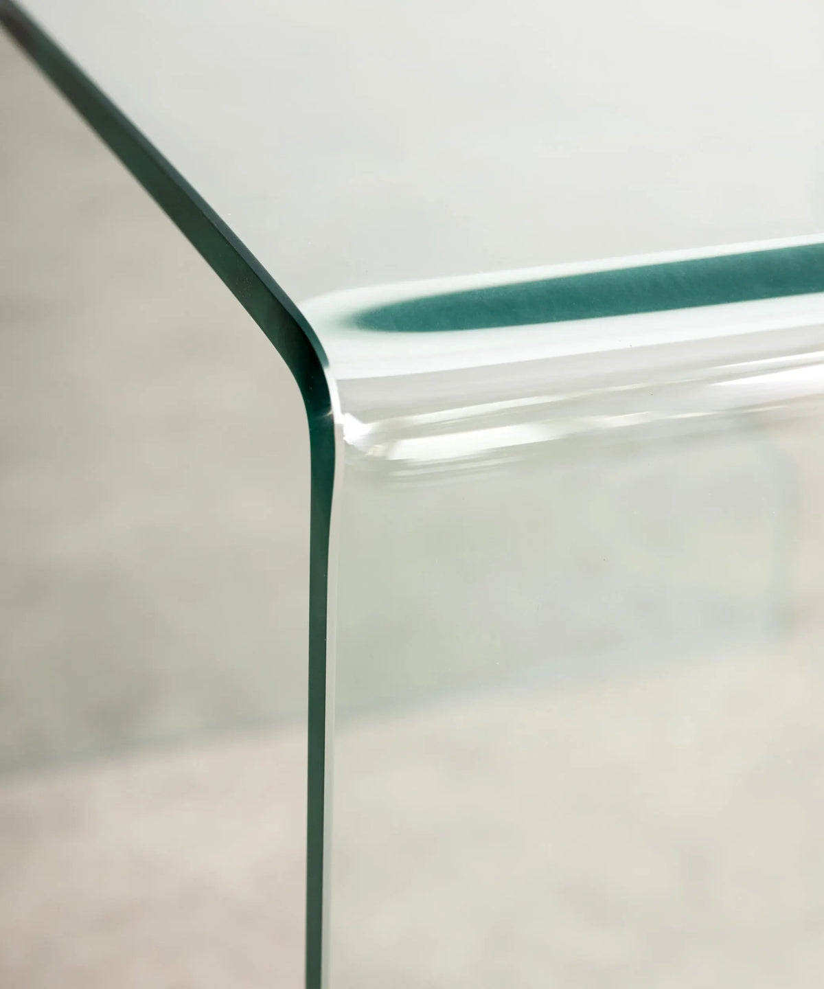 Table en verre trempé Jolene (63x50 cm)
