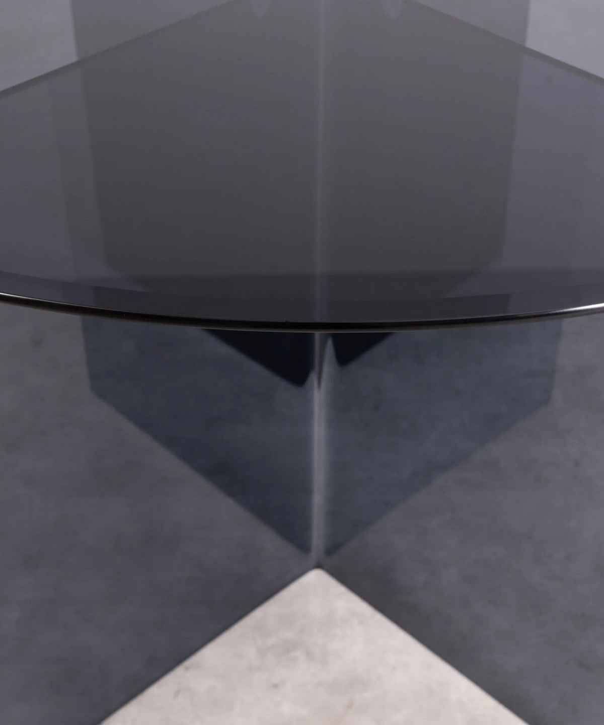 Table à Manger Ronde en Verre Trempé Ona 137 cm