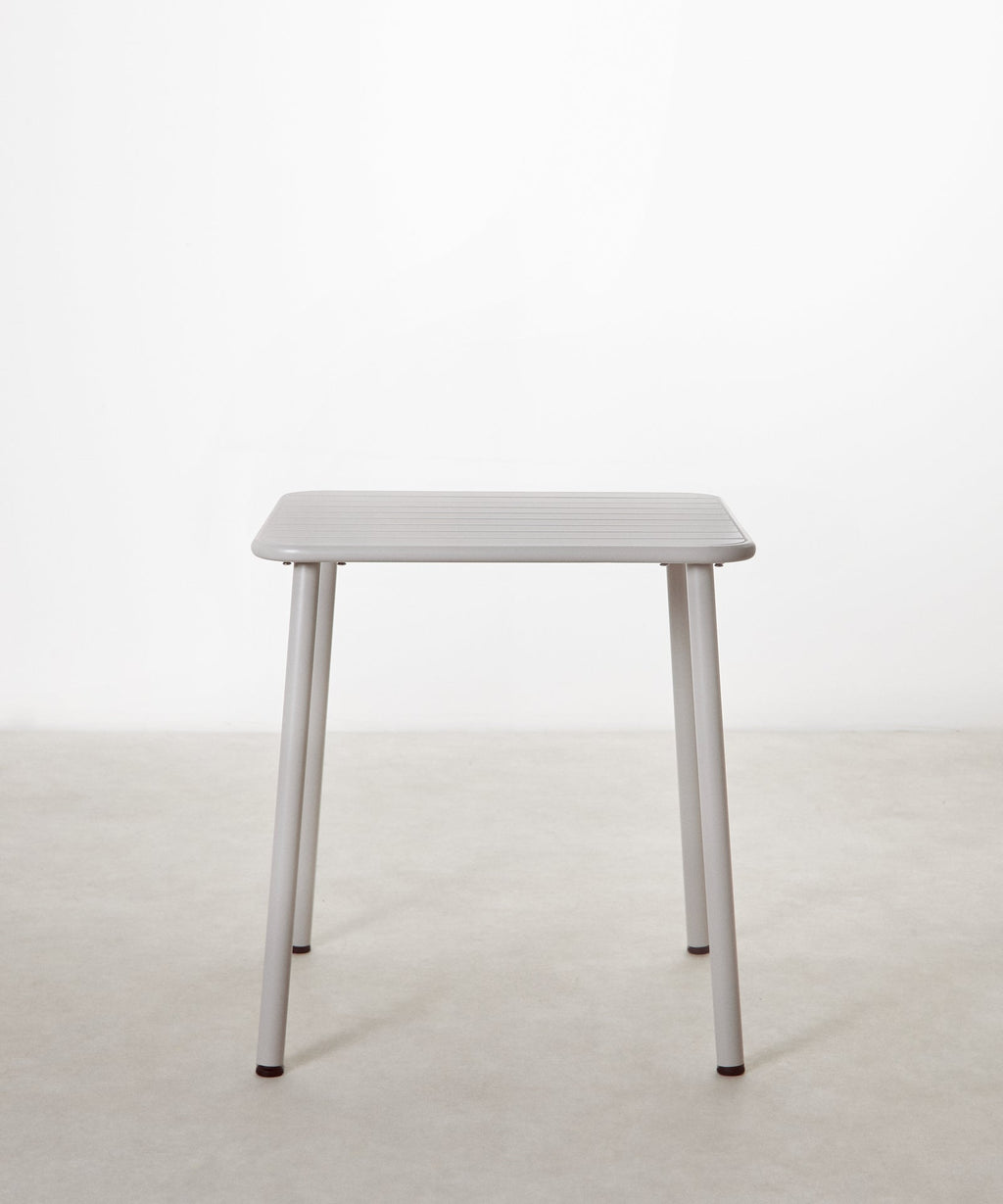 Table d'extérieur carrée en métal Brisa (70x70 cm)