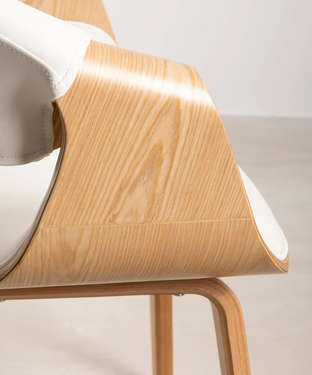 Chaise de salle à manger en bois et similicuir Binsa