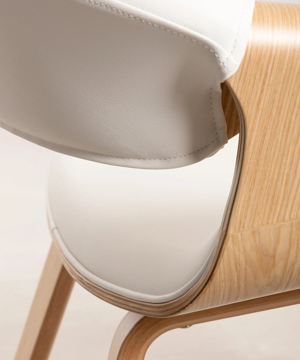 Chaise de salle à manger en bois et similicuir Binsa