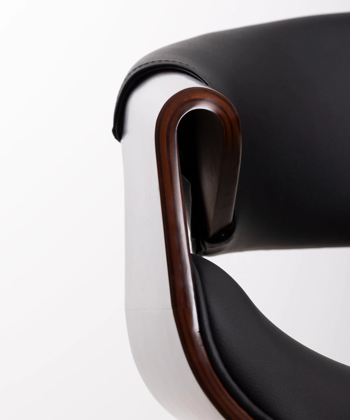 Chaise de salle à manger en bois et similicuir Binsa
