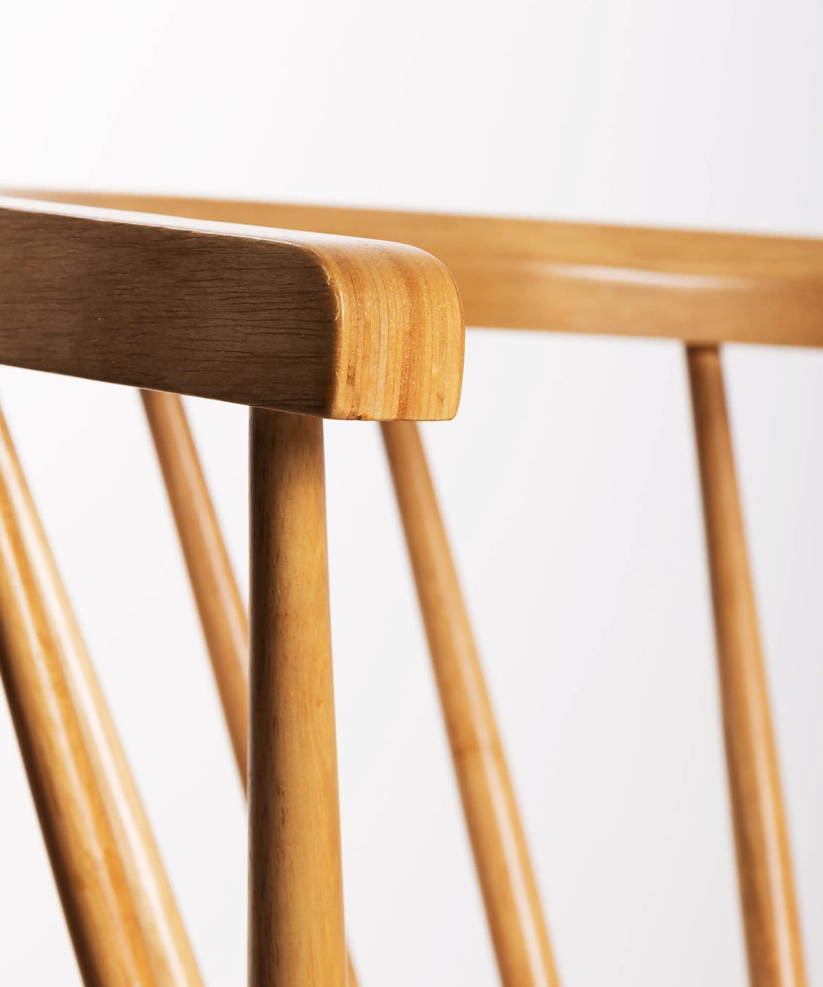 Chaise de salle à manger en bois avec accoudoirs Sena Arms